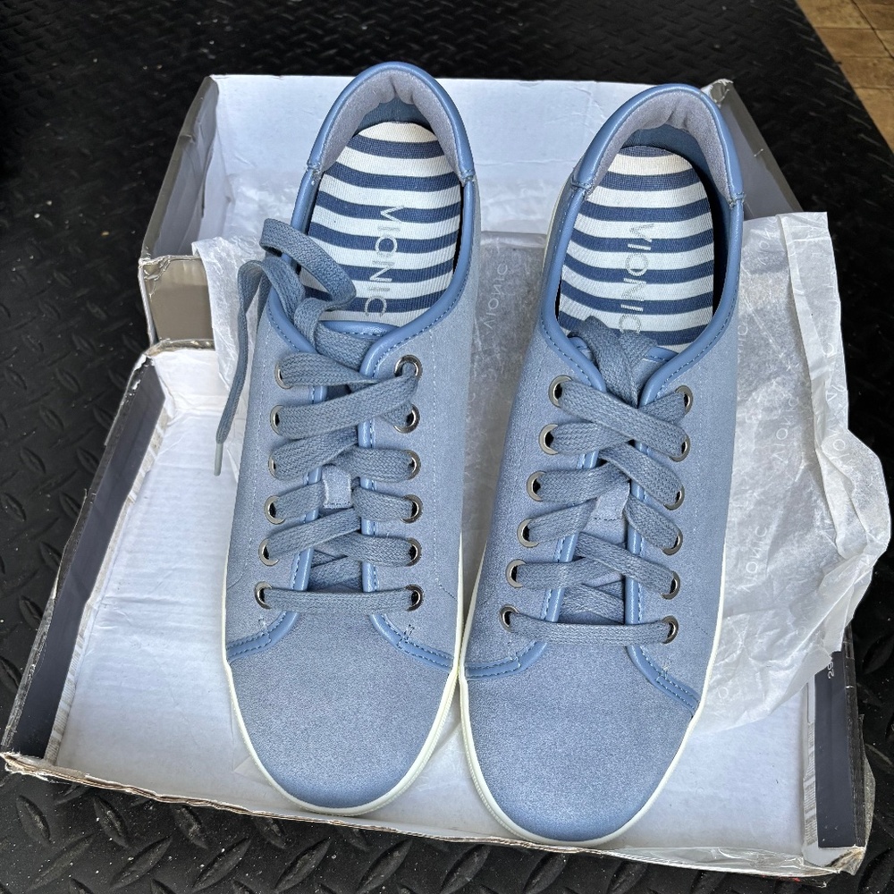 Vionic Sunny Brinley Blue Water Resistant Suede Sneakers Flats Shoes Women's 8